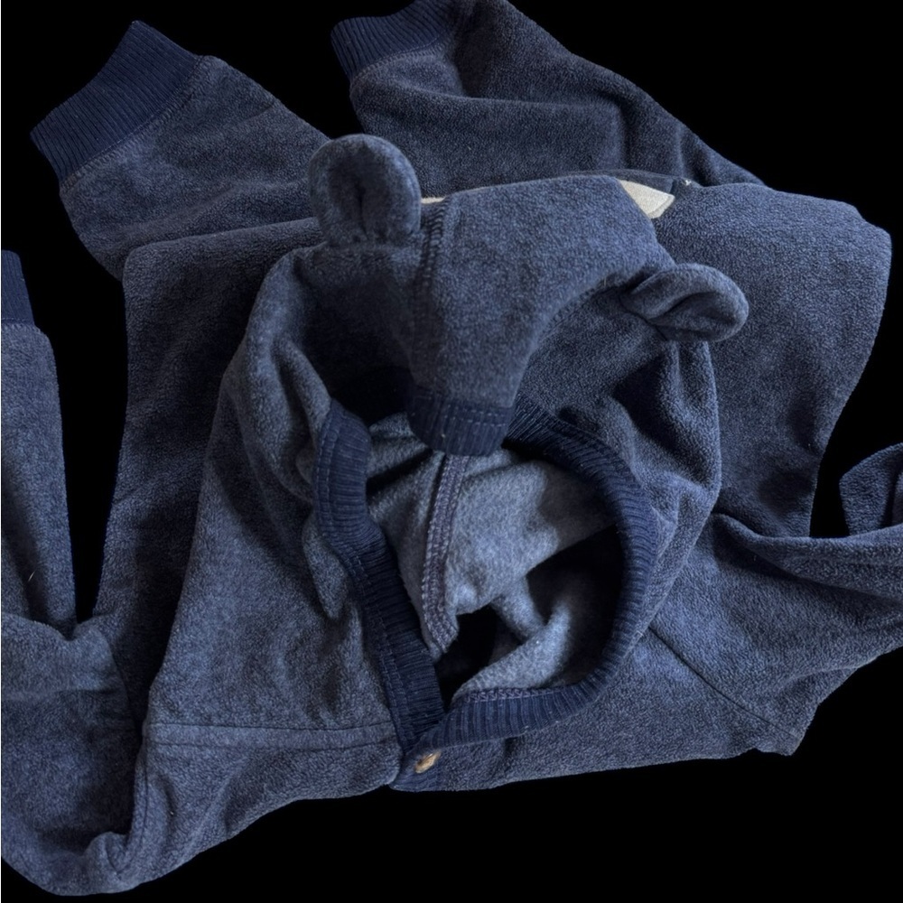 Carter’s Fleece One Piece with Fox/Raccoon Appliqué - Picture 3 of 5